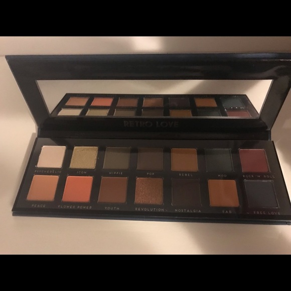 NWOT Bad Habit Retro Love Eyeshadow Palette - Picture 1 of 5